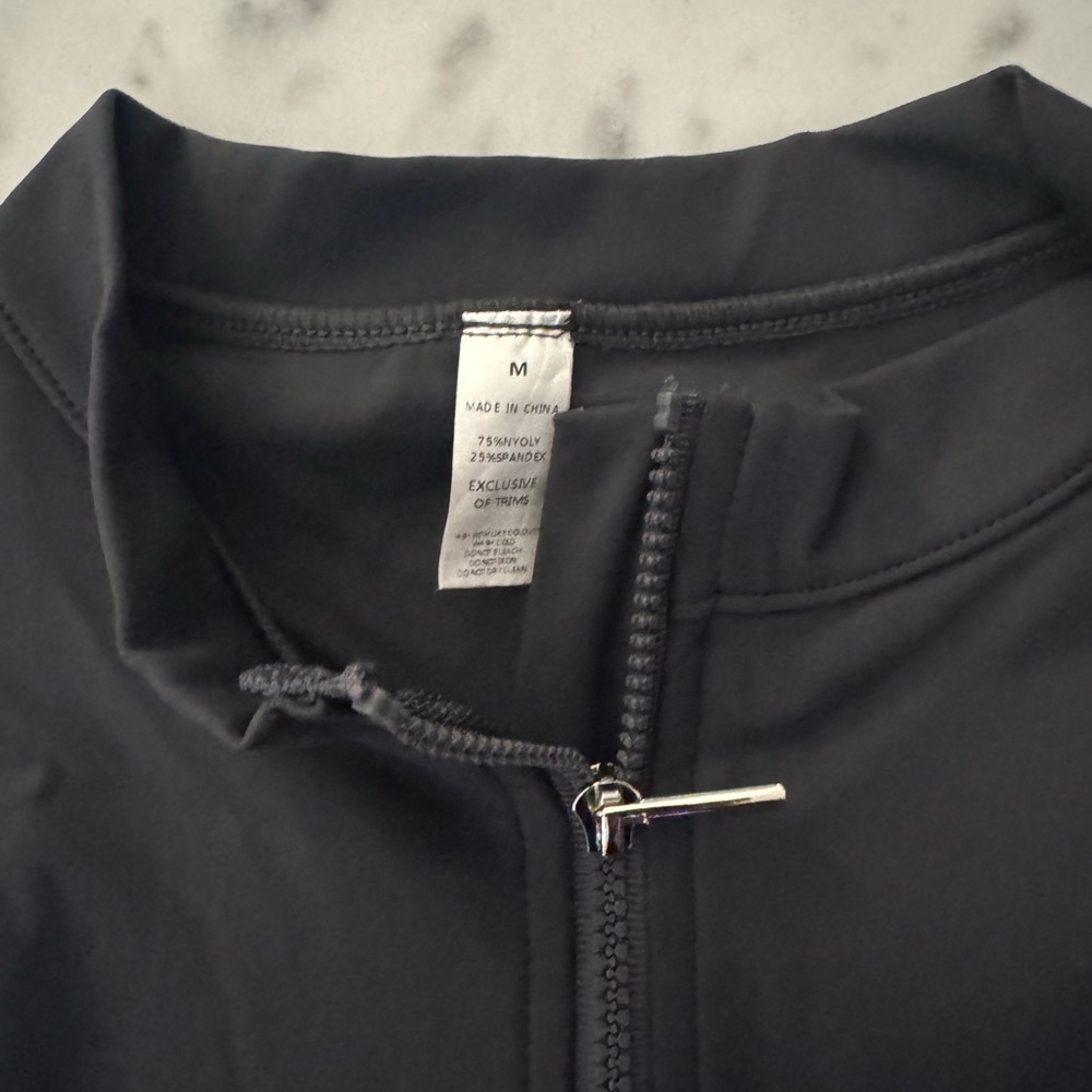 Mathcat Grey Sleeveless Zip-Up workout tank - Picture 5 of 5